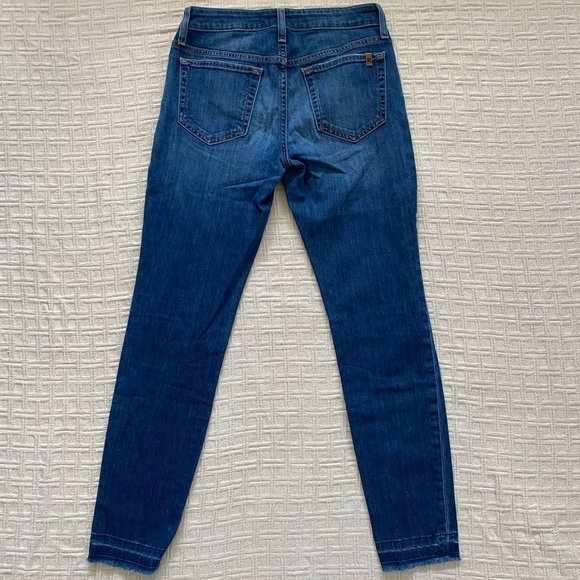 Joe's Jeans mid-rise blue jeans. - Picture 5 of 10